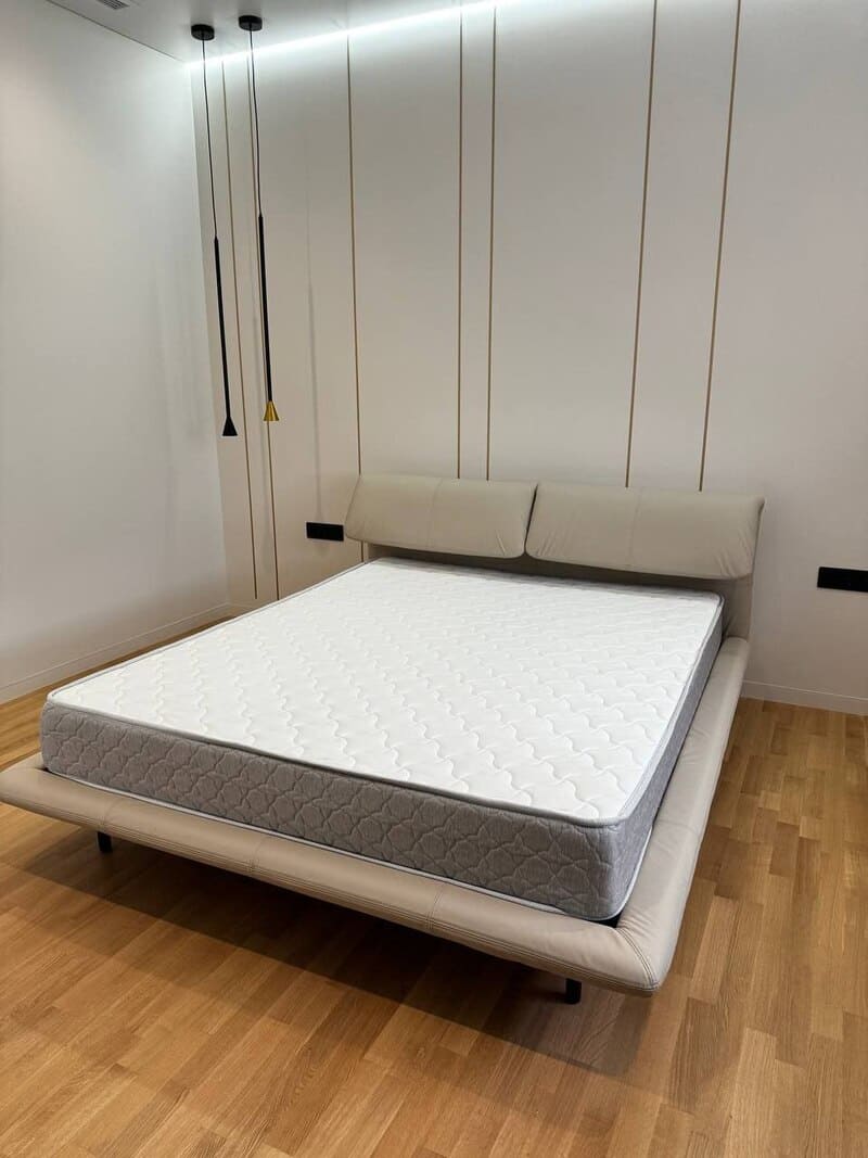 photo_2025-09-28_19-56-27